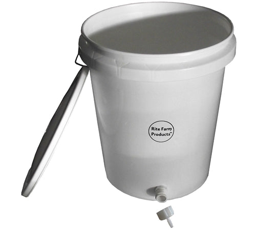 5 gallon 3/8" hose barb gravity poultry waterer kit