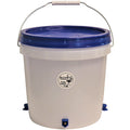 2 gallon chicken waterer with 4 poultry nipple drinker stations